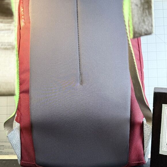 BELLROY®  |  BACKPACK+™  |  DARK-RED/GRAY  |  LIKE NEW  |  XLNT  | - Picture 8 of 15